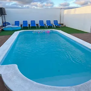  Villa Linda